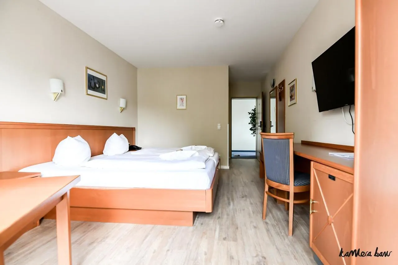 Hotel Blutenburg München 3*,